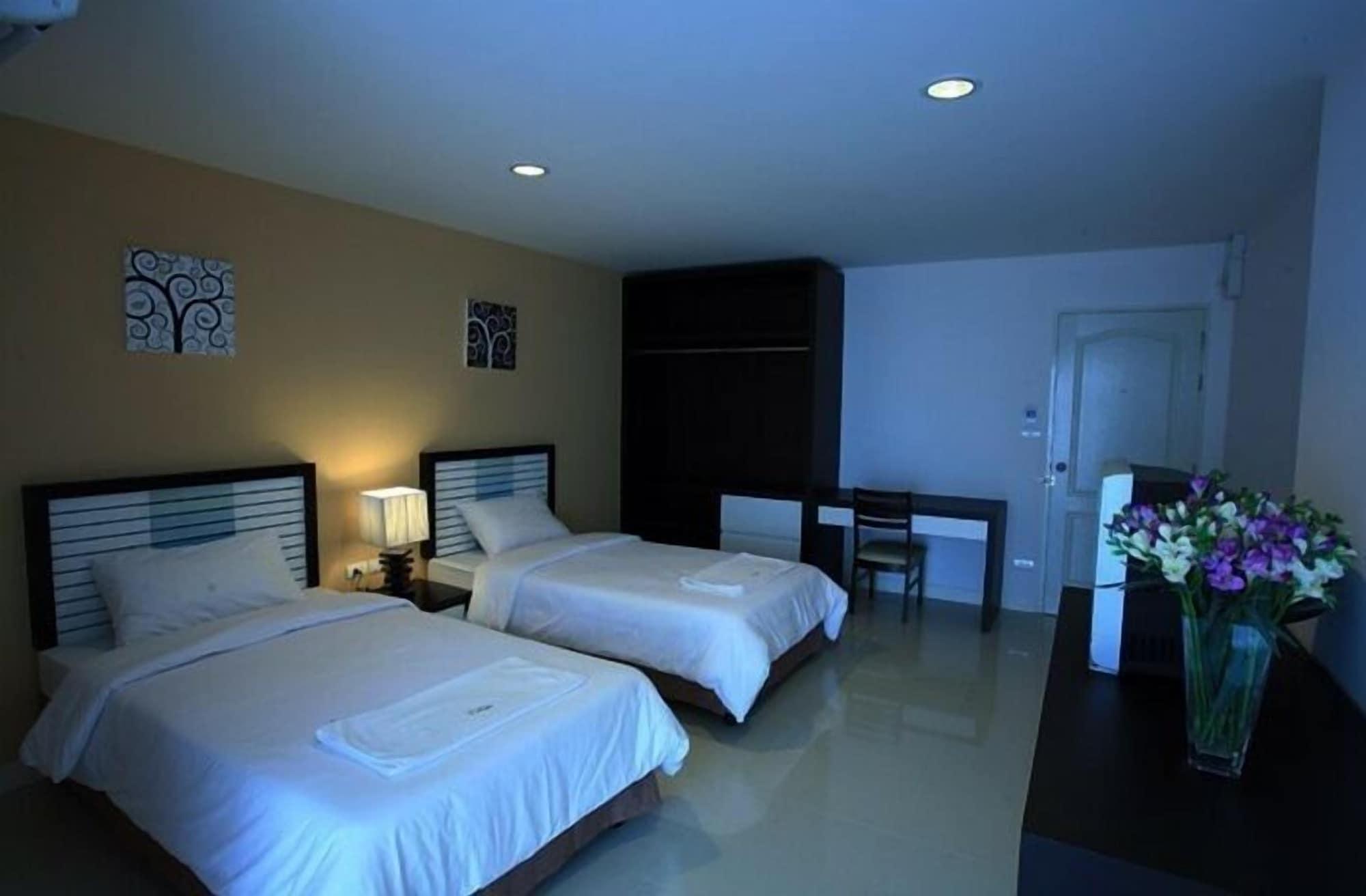 Similan Mansion Hotel Bangsaen Exterior foto